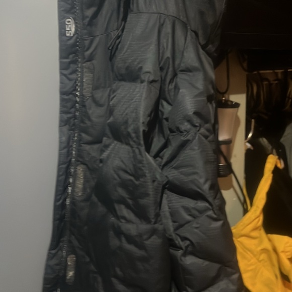 Columbia xs coat in like new condition - Picture 3 of 3